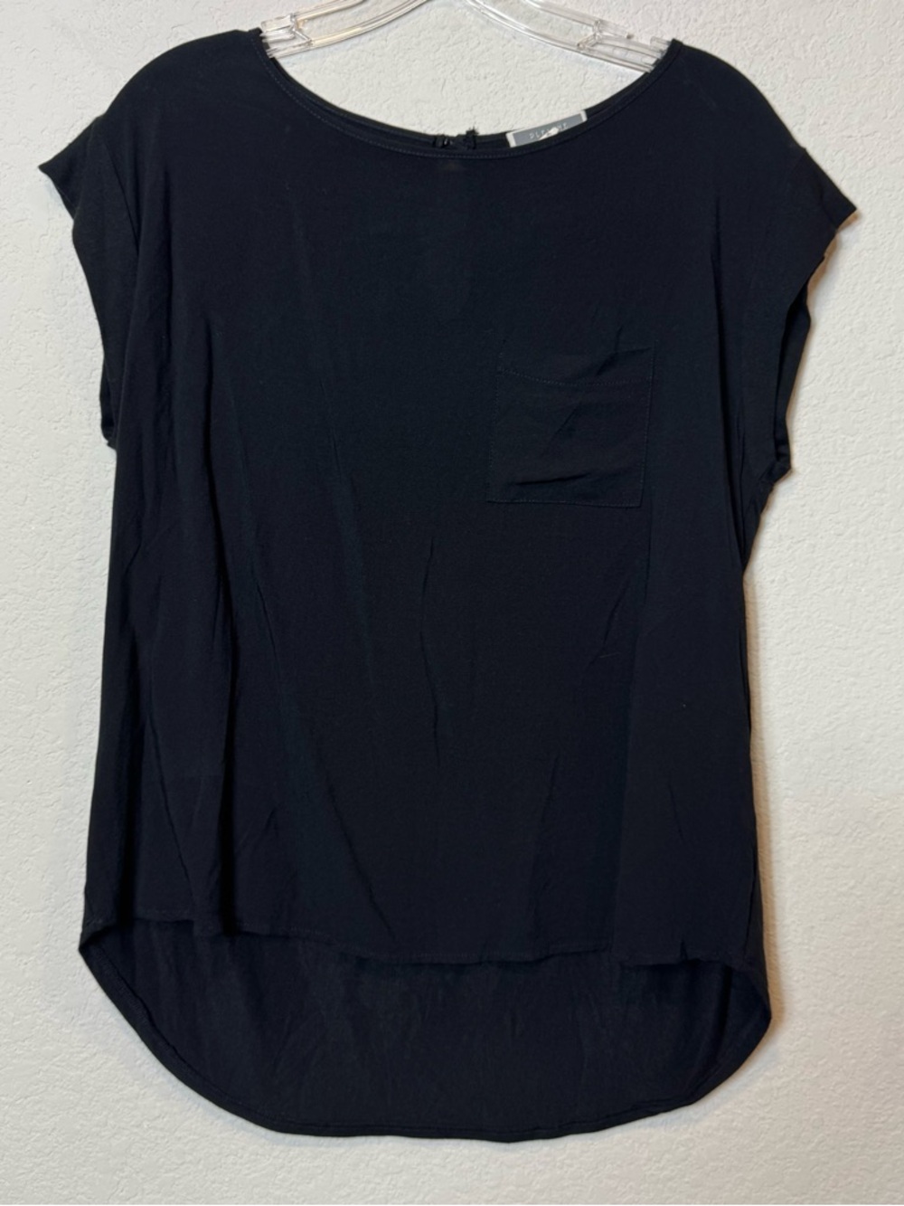 Pleione Black Short Sleeve Pocket Tee Hi-Lo Hem Flowy Relaxed Staple Women’s M